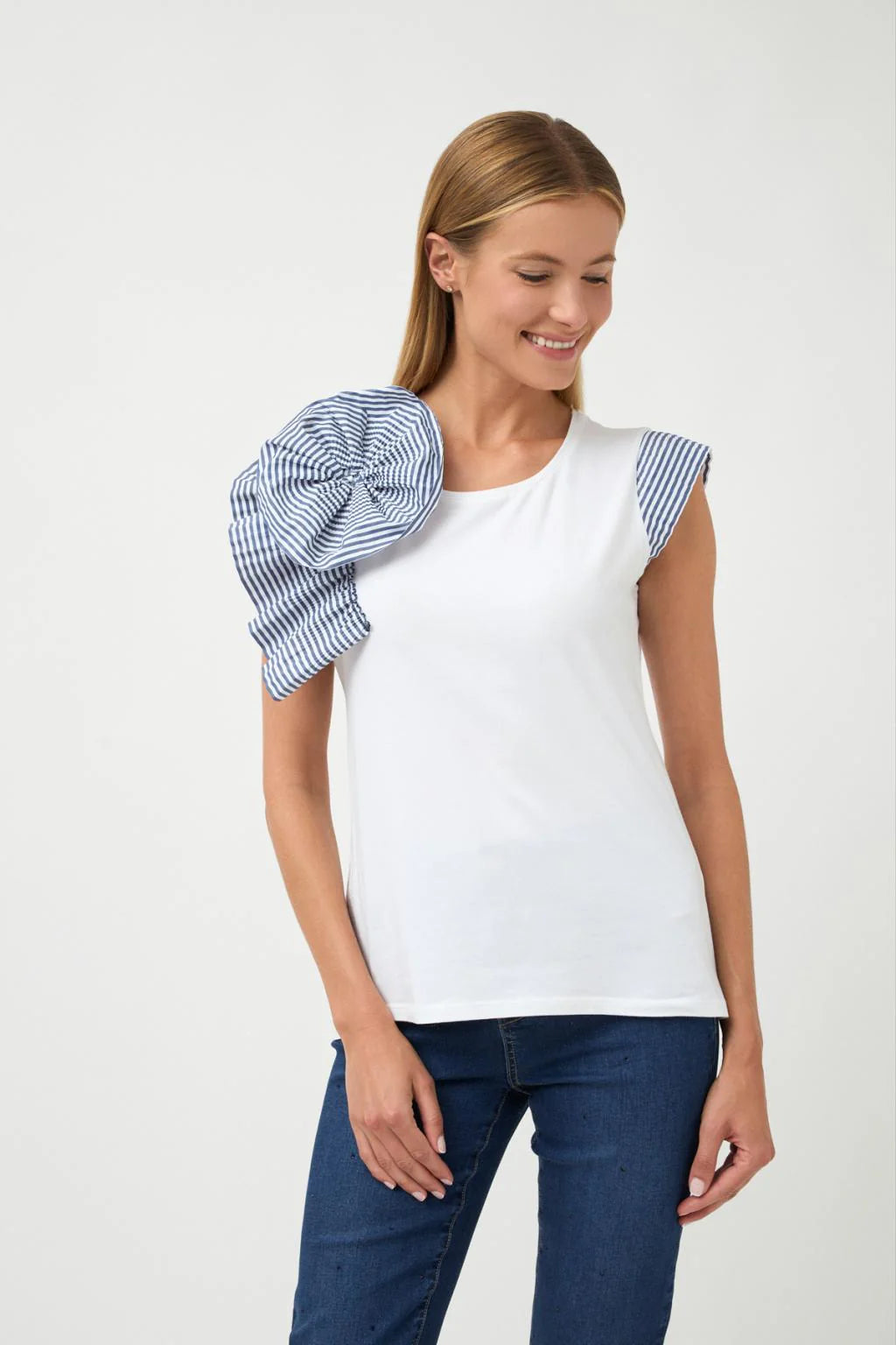 Bariloche Blue Frill Shoulder T-Shirt Cuero