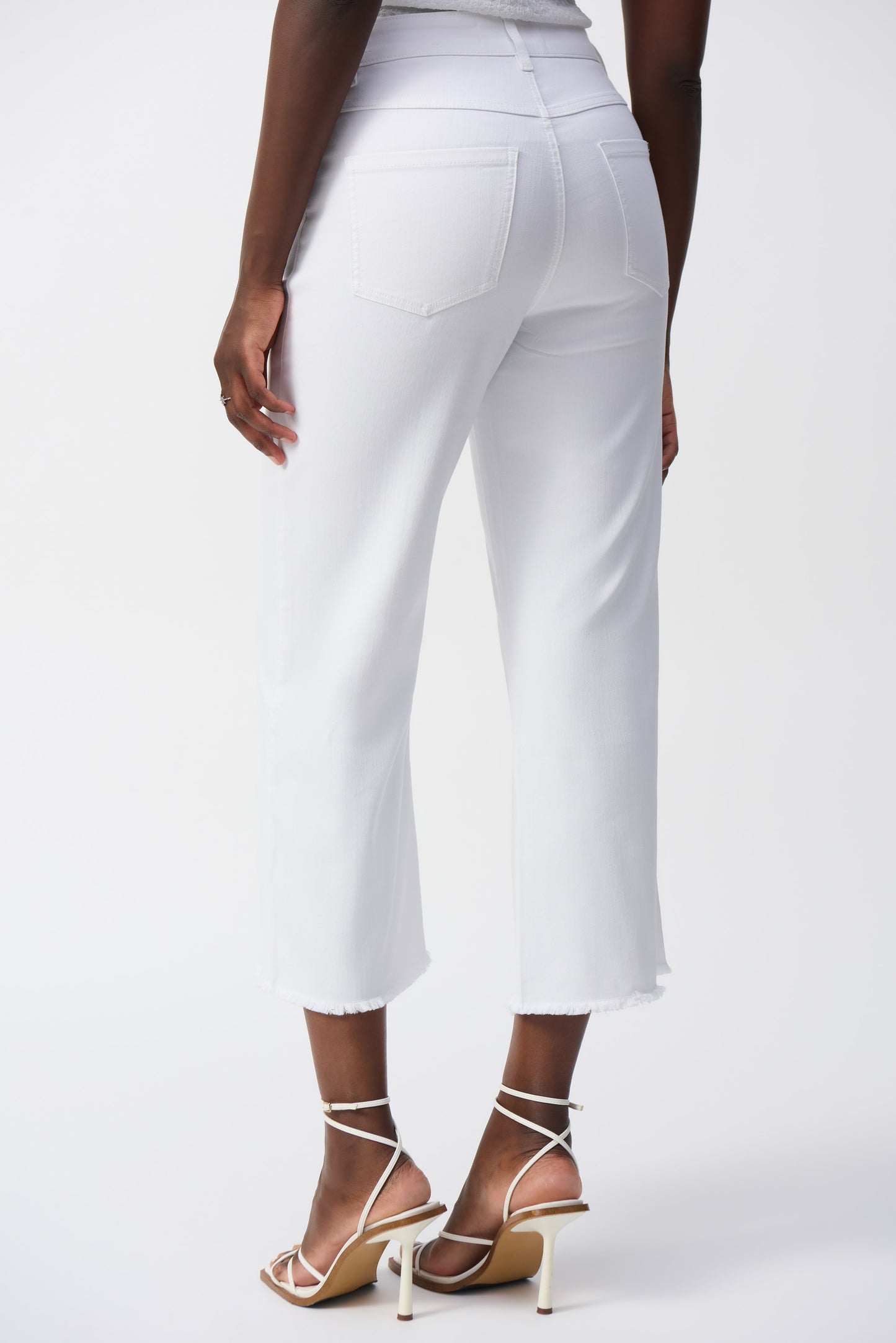 Joseph Ribkoff White Culotte Jeans with Sparkle Seam 251901