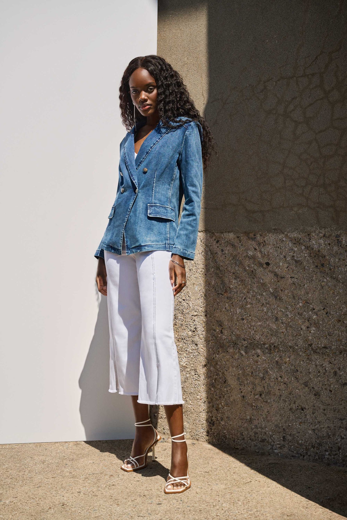 Joseph Ribkoff White Culotte Jeans with Sparkle Seam 251901
