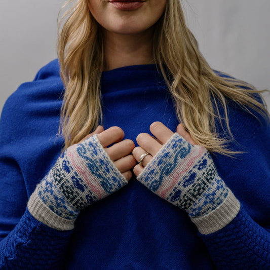 Zelly Nordic Print Fingerless Gloves