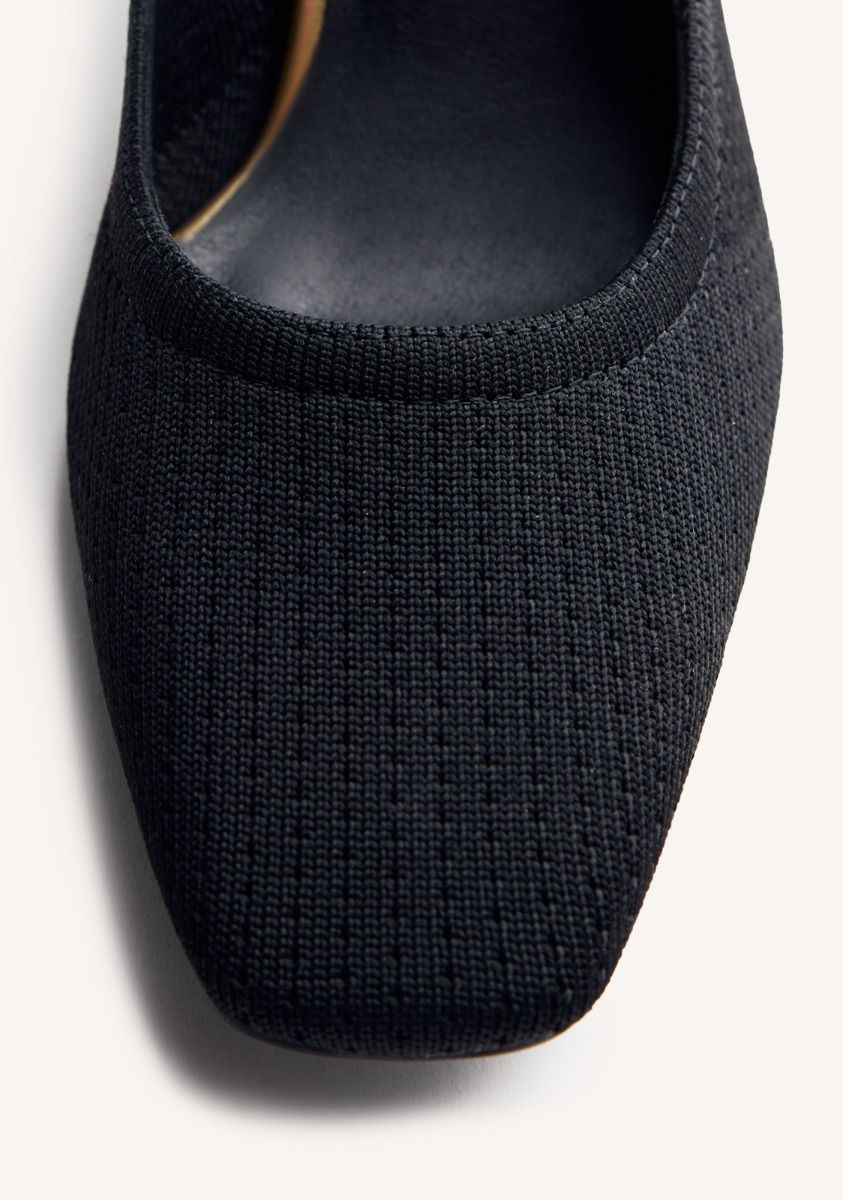 Gioseppo Black Elastic Shoes Okemos