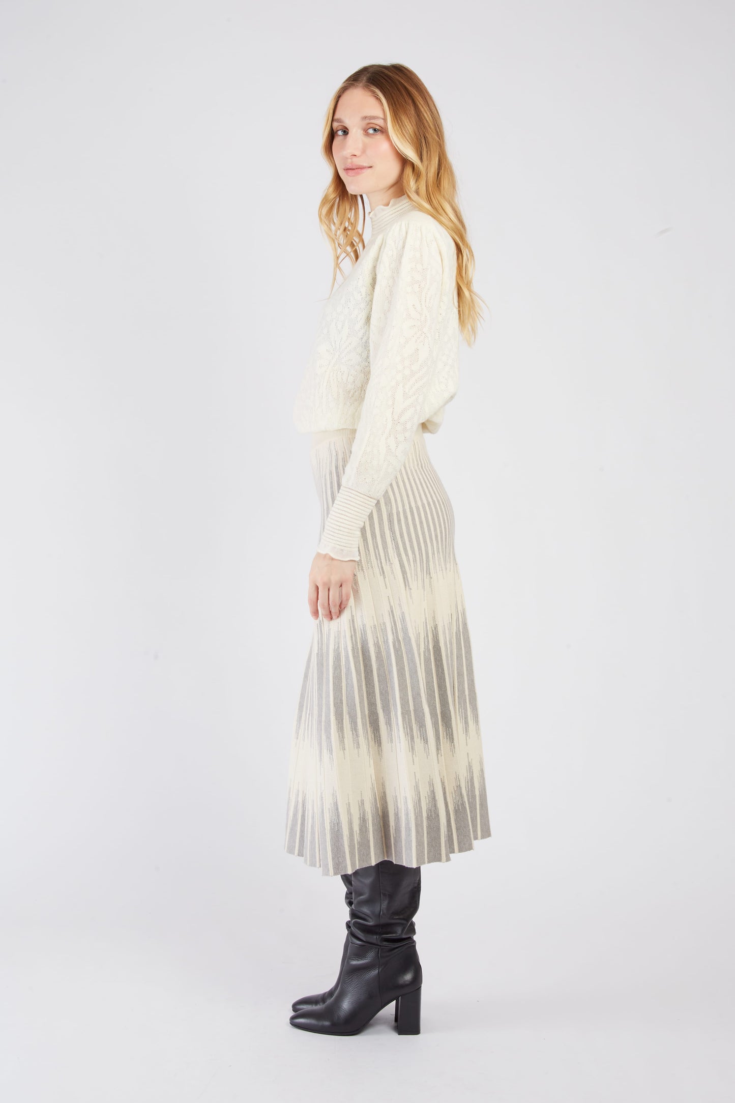 Derhy Ecru Knitted Skirt Jeannette