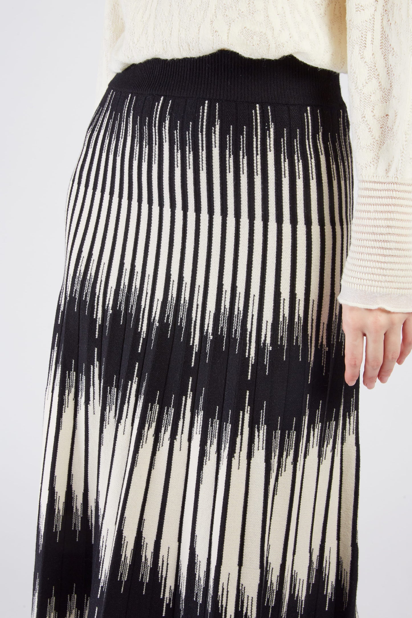 Derhy Black Knitted Skirt Jeannette