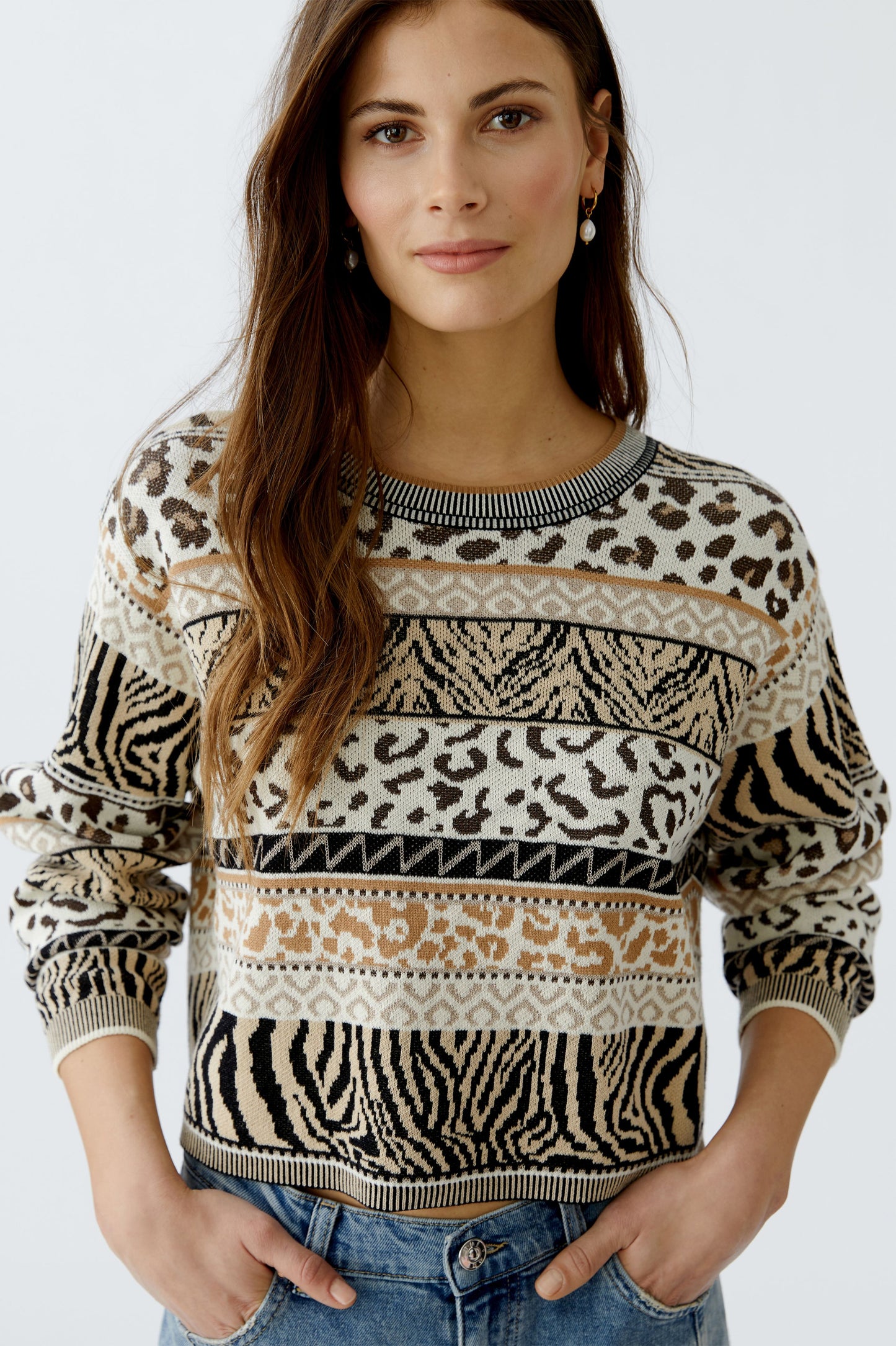 Oui Cream/Black Cropped Sweater 93910