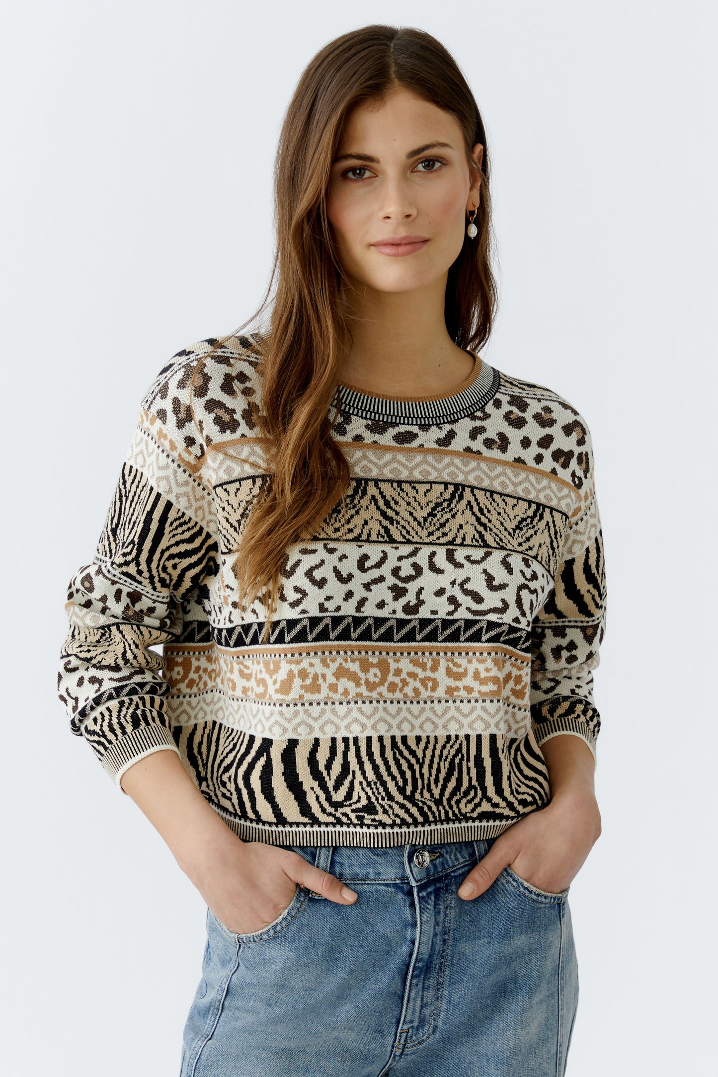 Oui Cream/Black Cropped Sweater 93910