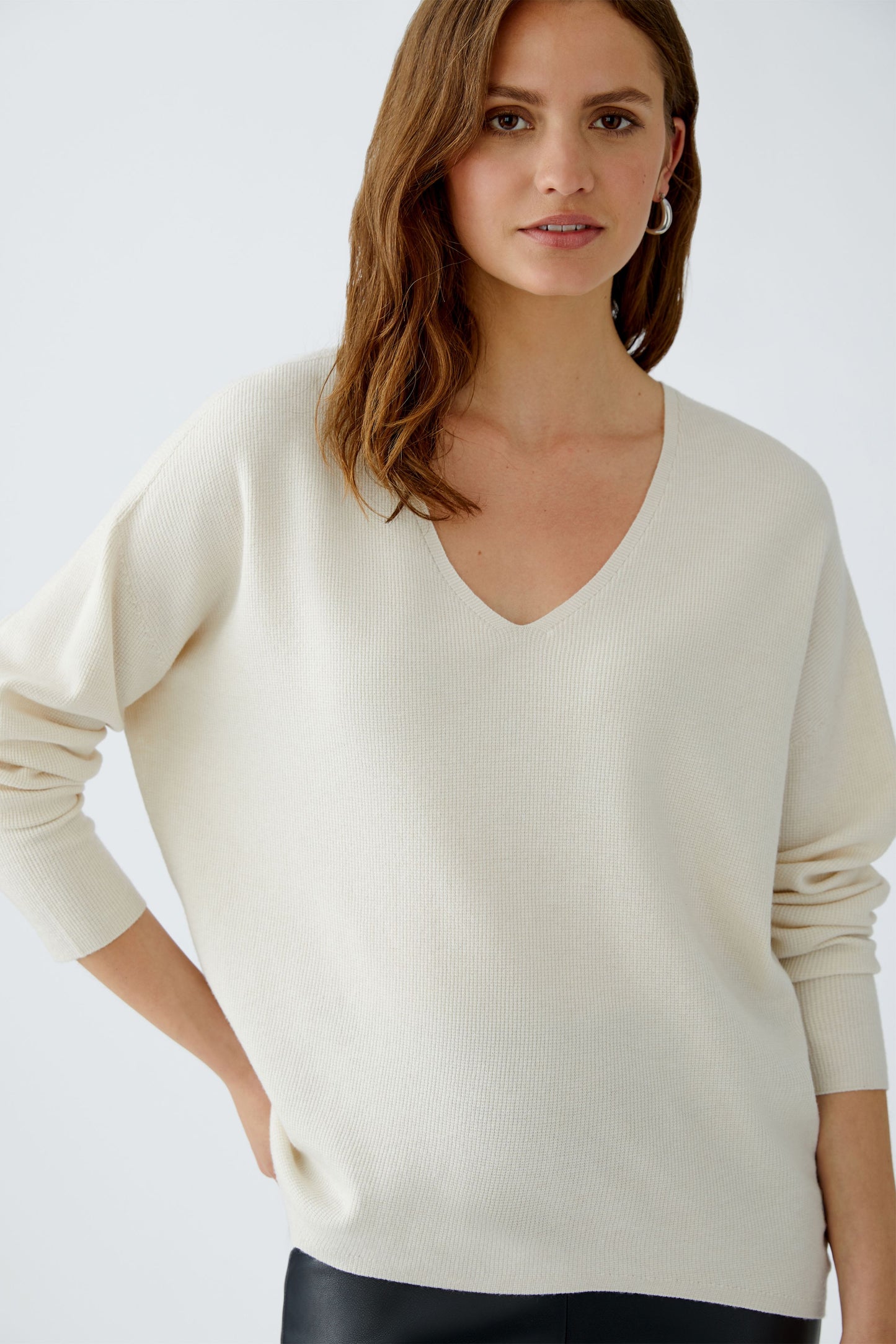 Oui Cream Simple Non Wool Sweater 93708