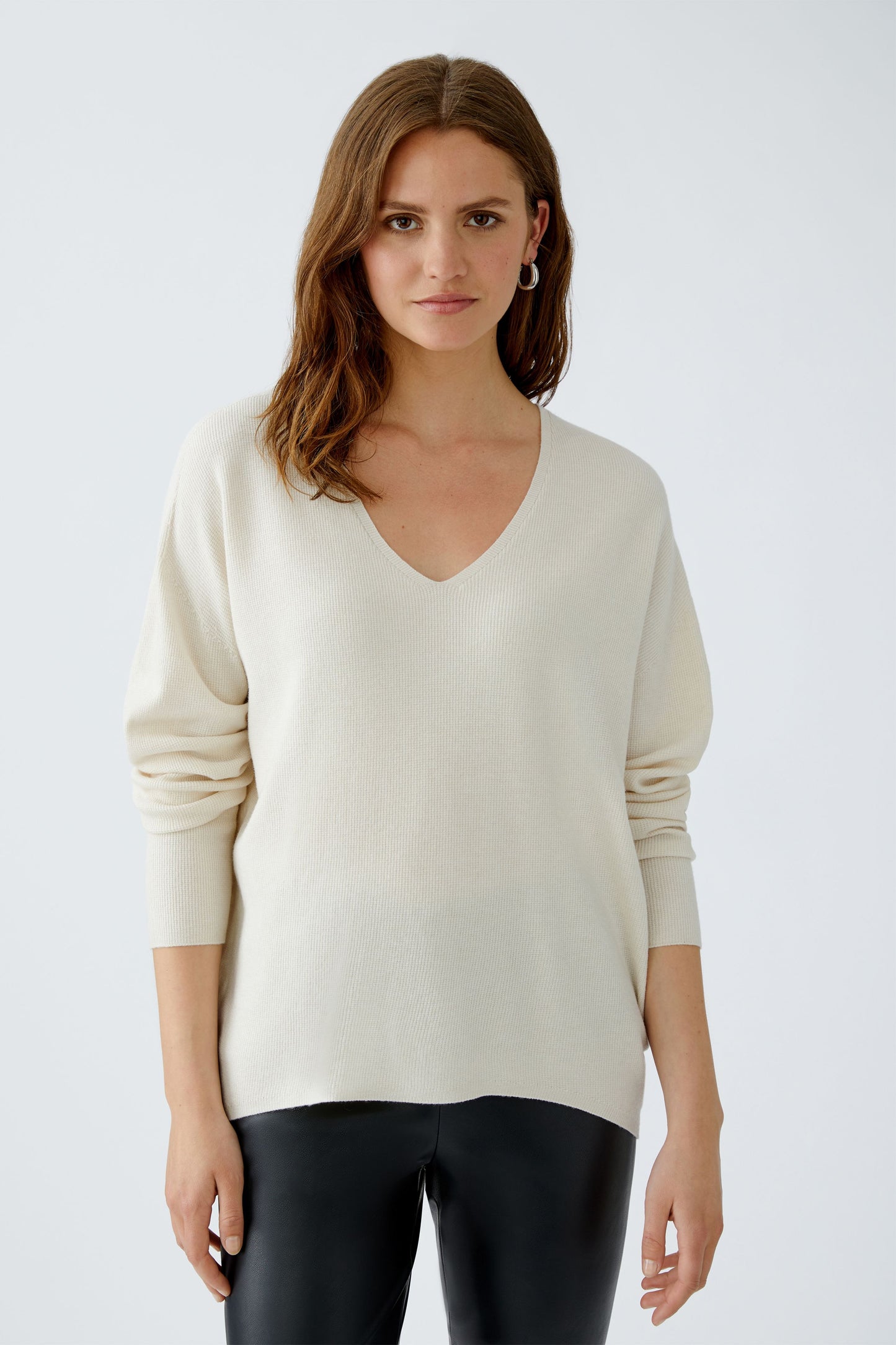 Oui Cream Simple Non Wool Sweater 93708