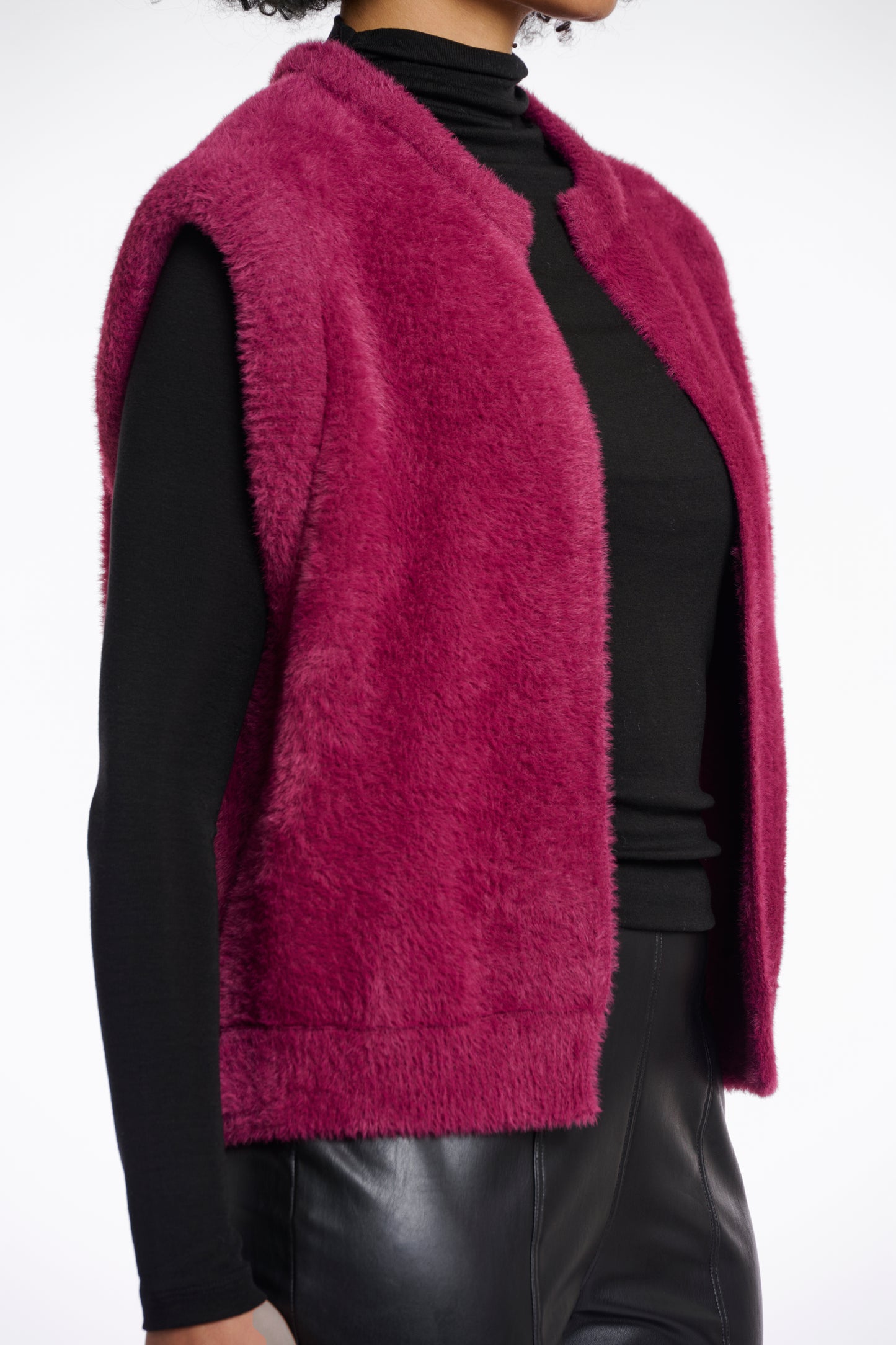 Rino&Pelle Raspberry Cuddly Gilet Elona