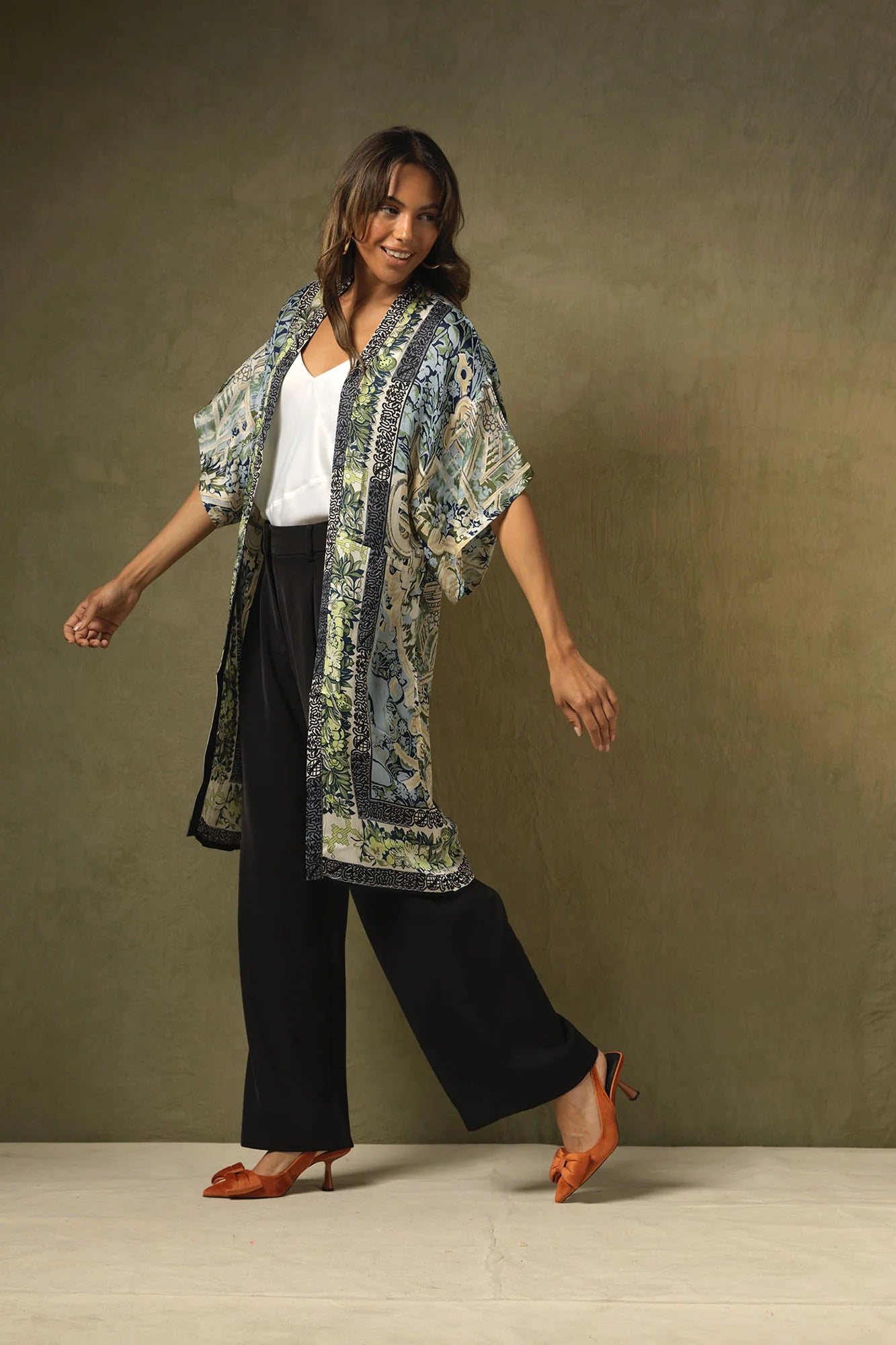 One Hundred Stars Tapestry Midi Kimono