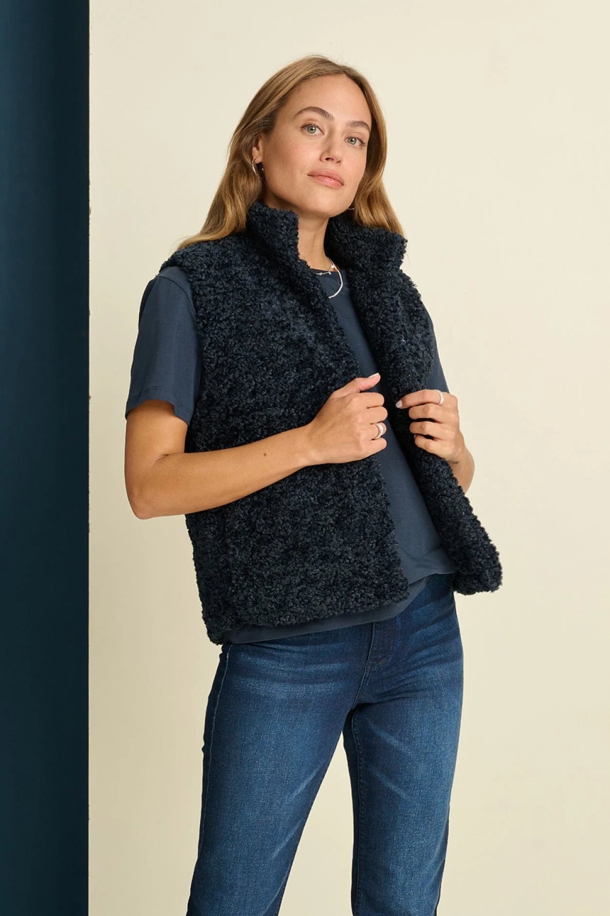 Pom Amsterdam Navy Teddy Gilet