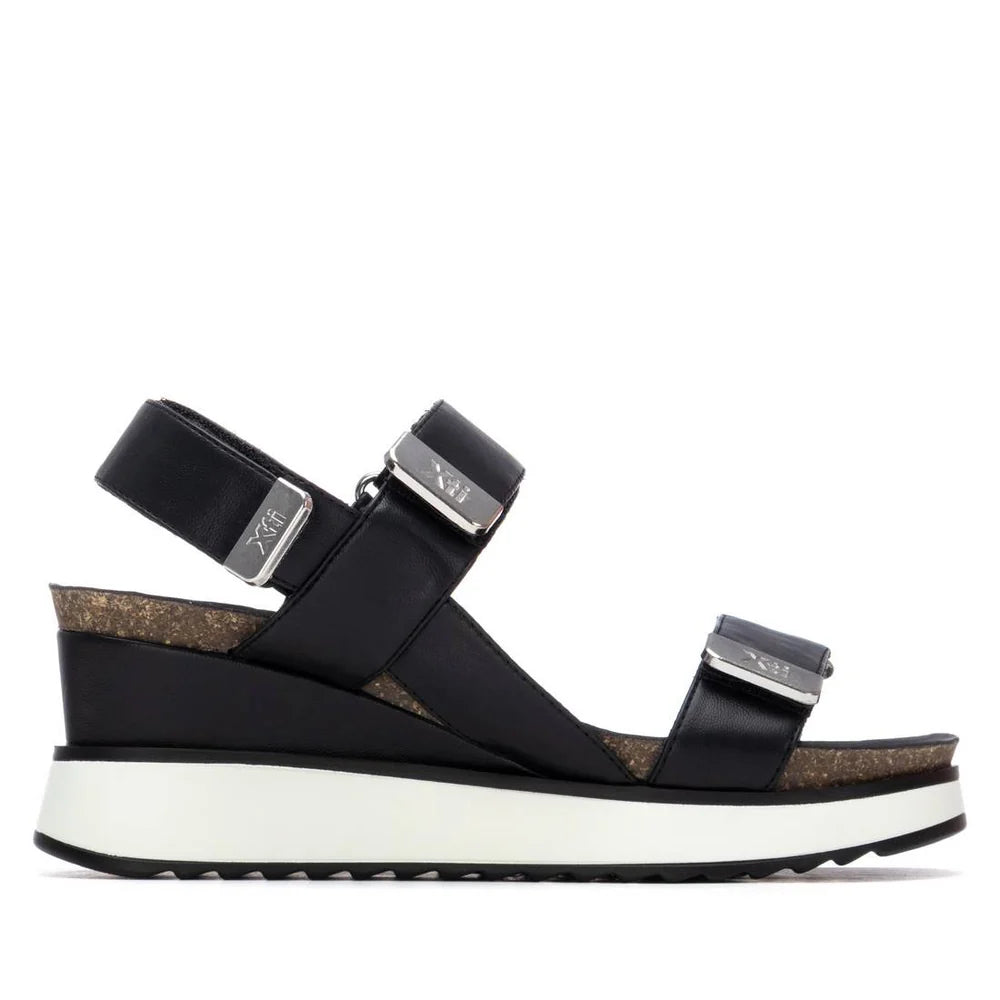 Xti Black Flatform Sandal 145254