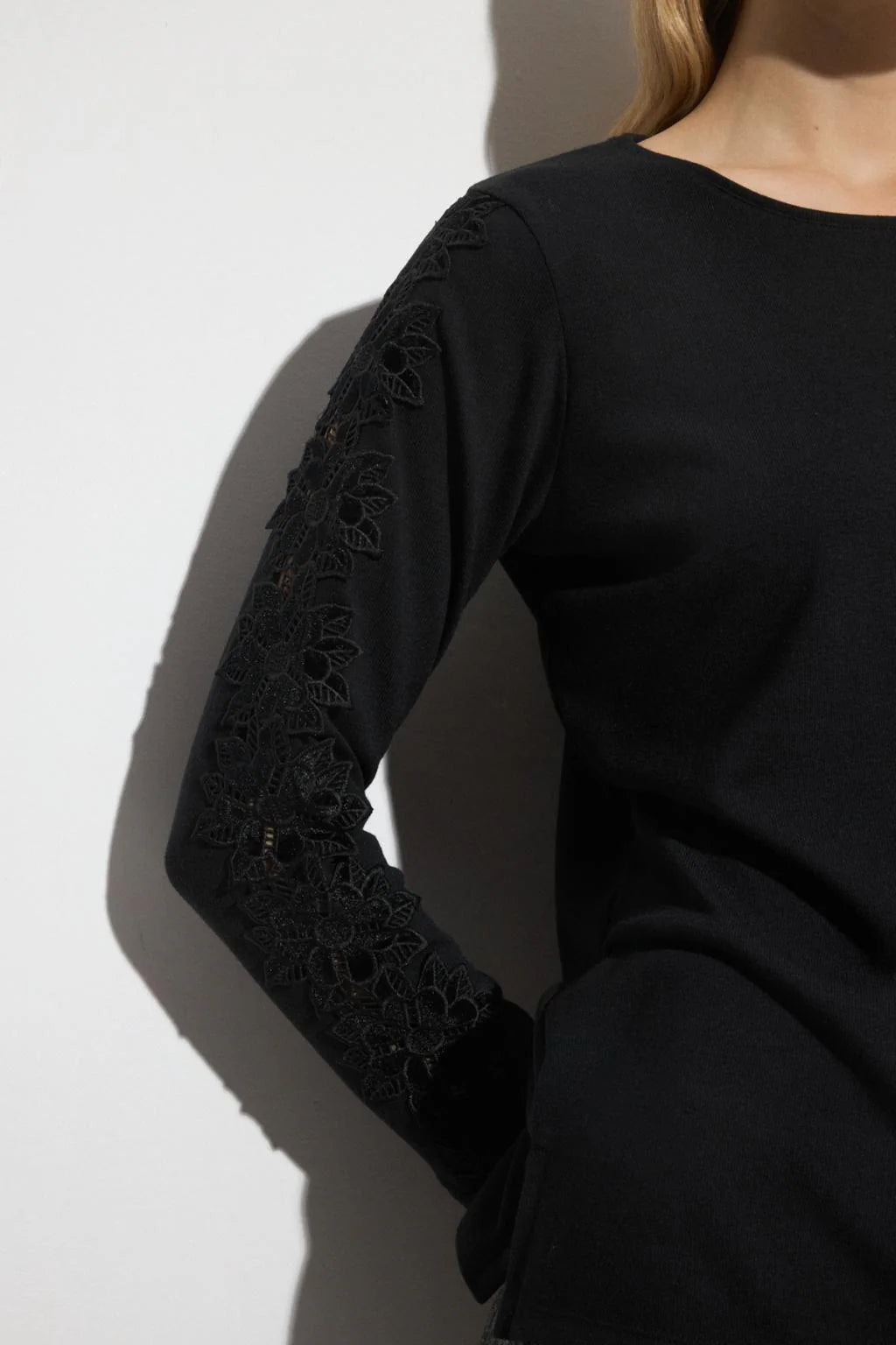 Bariloche Applique Top Fiala
