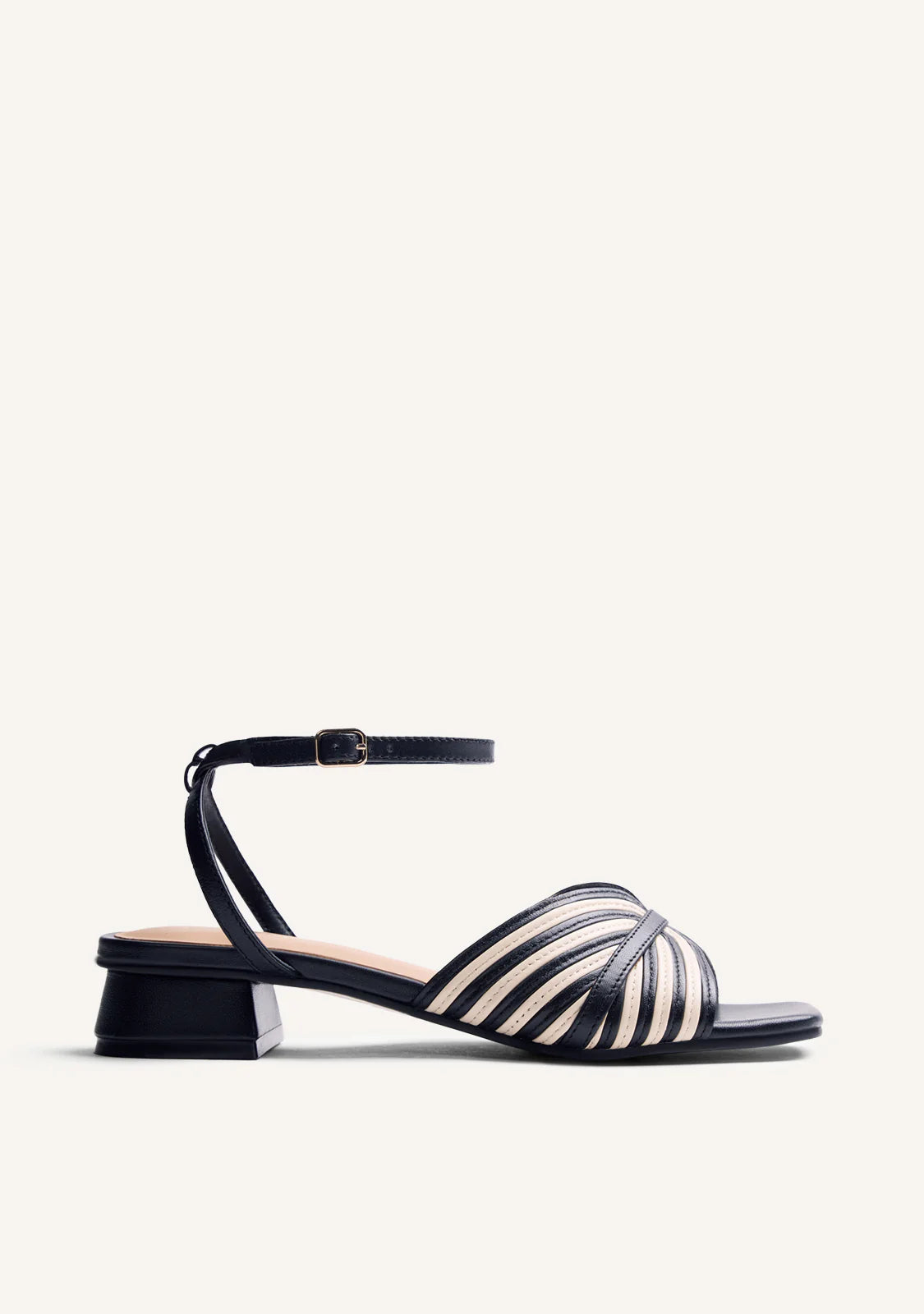 Gioseppo Flat Sandal Bigelow