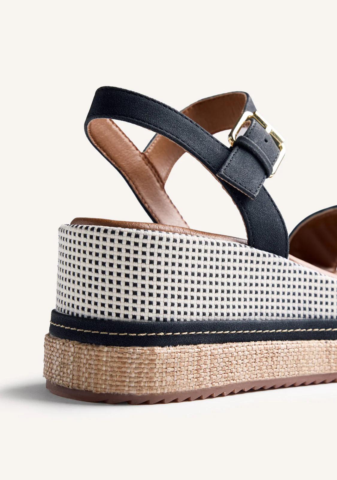 Gioseppo Rafia Wedge Sandal Isoko