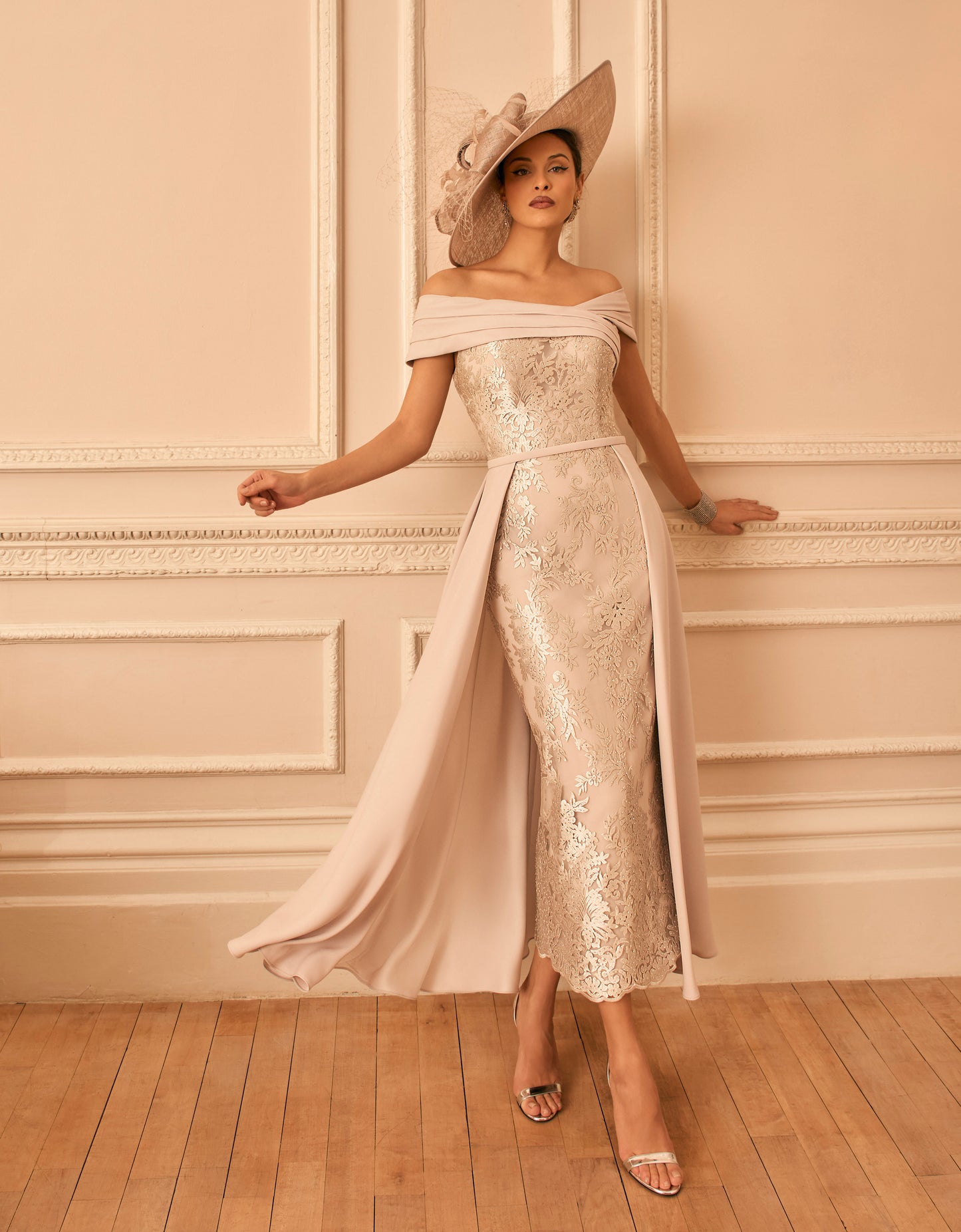 *Coming Soon* Veni Infantino Taupe Crepe Dress 992842