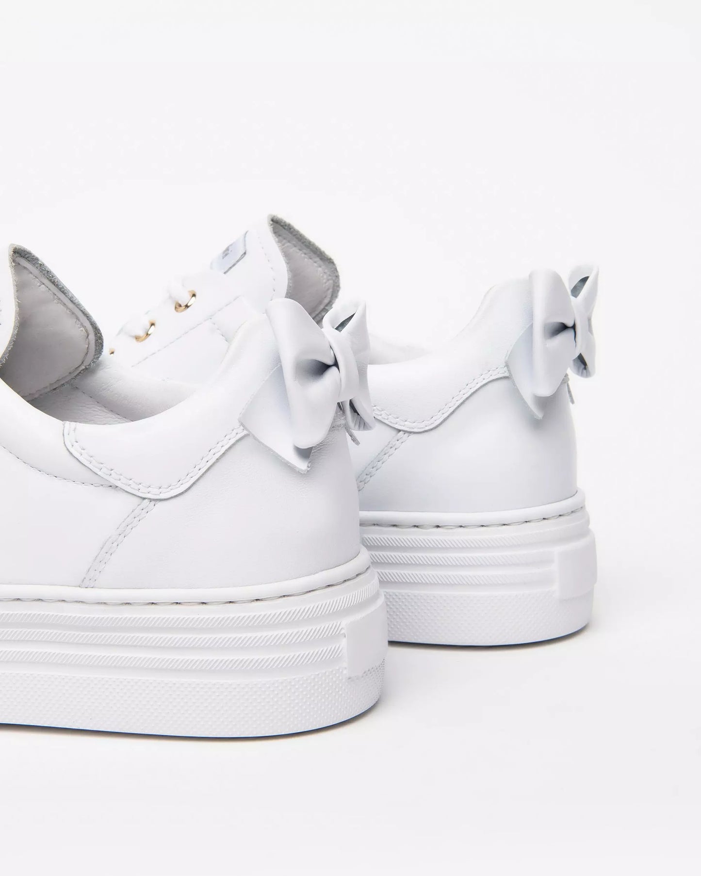 Nero Giardini White Trainer with Bow E306521