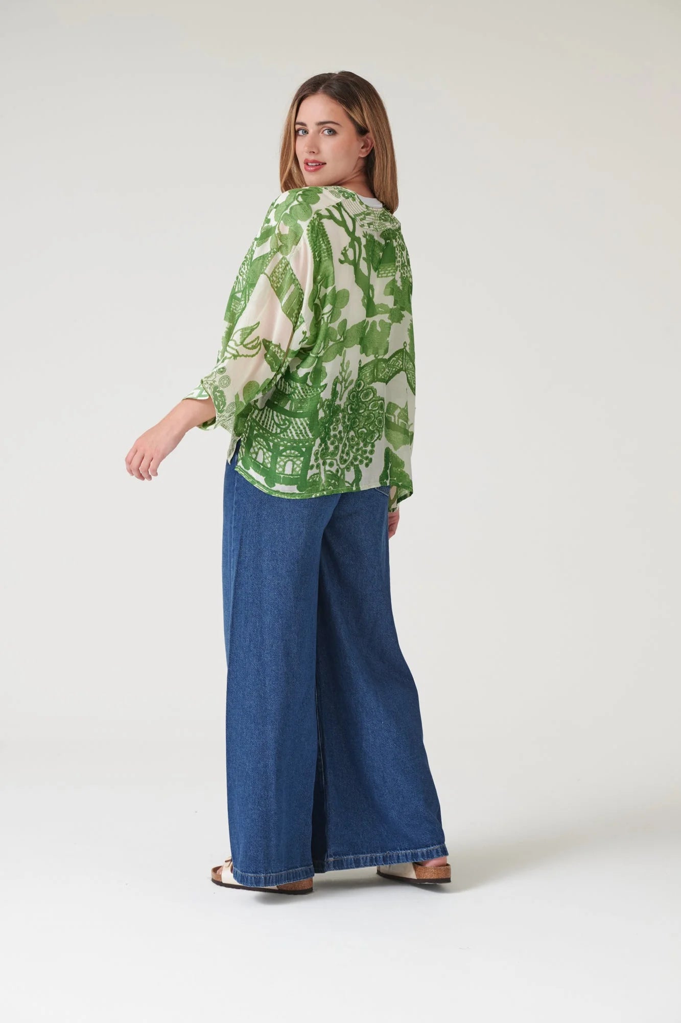 One Hundred Stars Giant Willow Green Kimono Kimgiwgrn