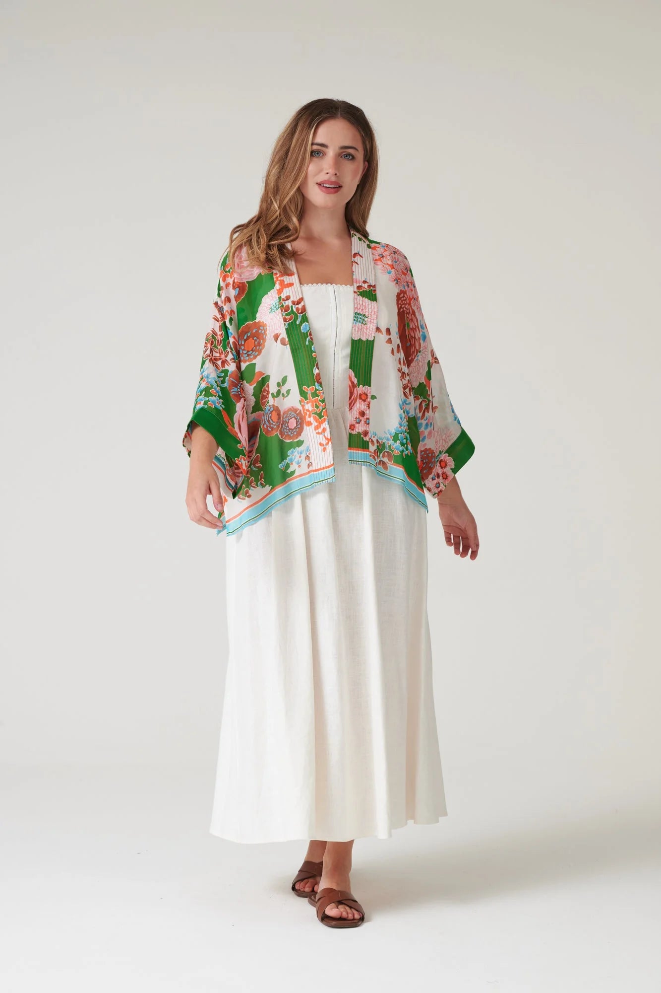 One Hundred Stars Kitsch Bouquet Green Kimono Kimkitgrn