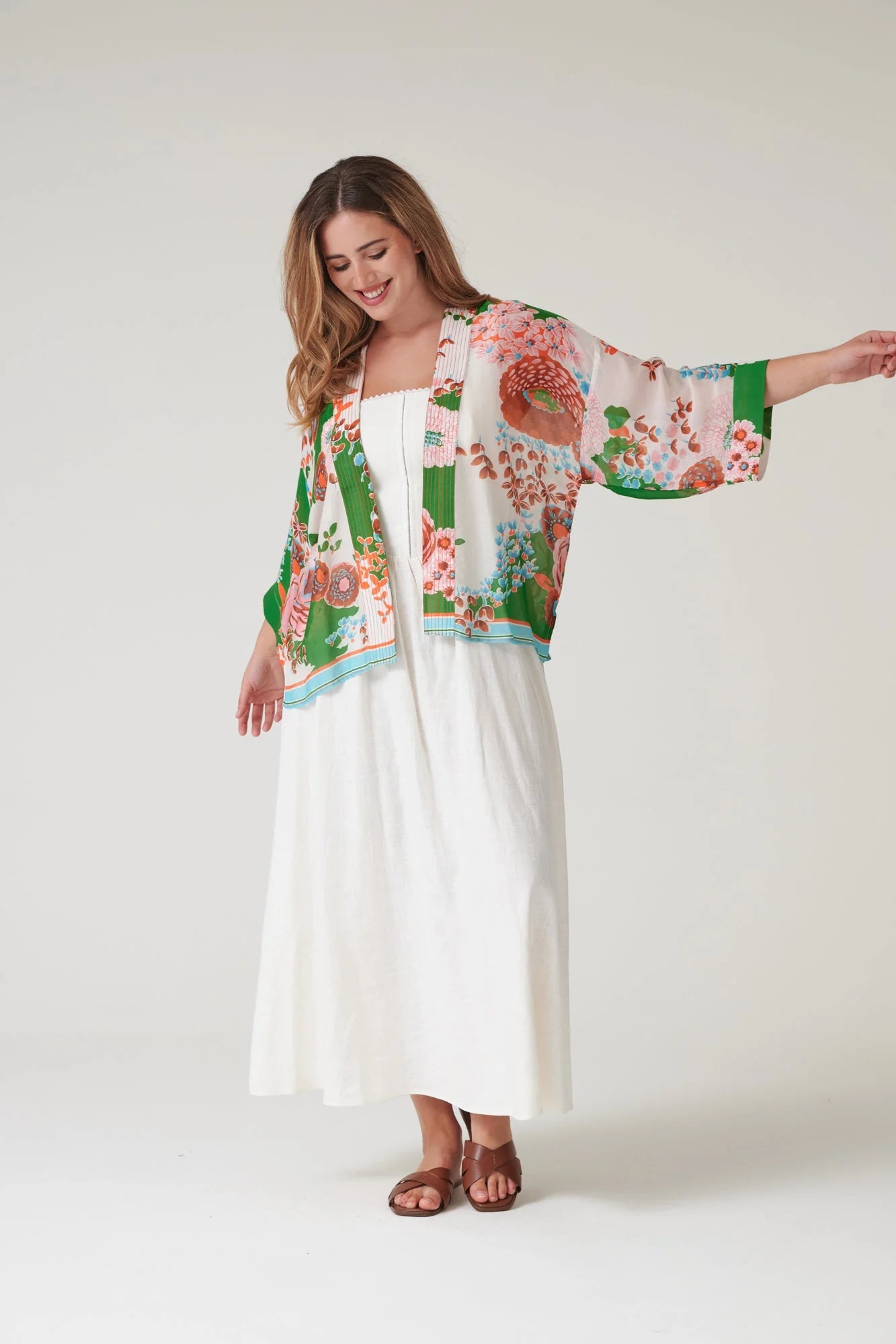 One Hundred Stars Kitsch Bouquet Green Kimono Kimkitgrn