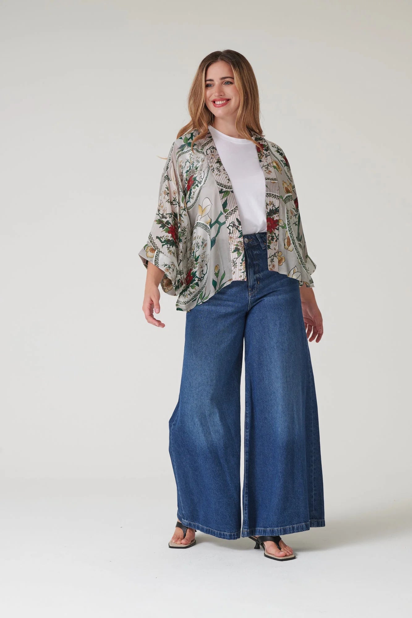 One Hundred Stars Magnolia Plates Putty Kimono Kimmgpput