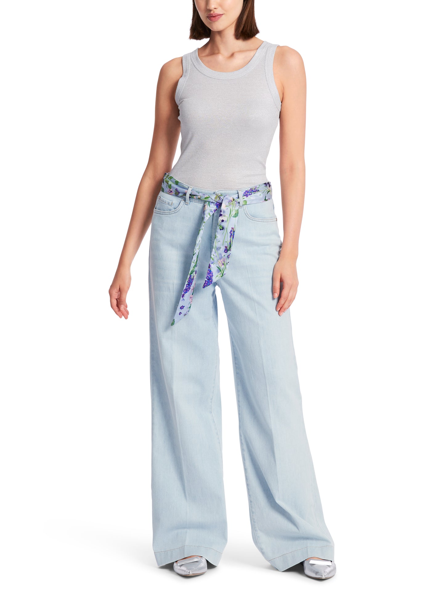 Marc Cain Collection WC8209D04 Jeans with Floral Belt