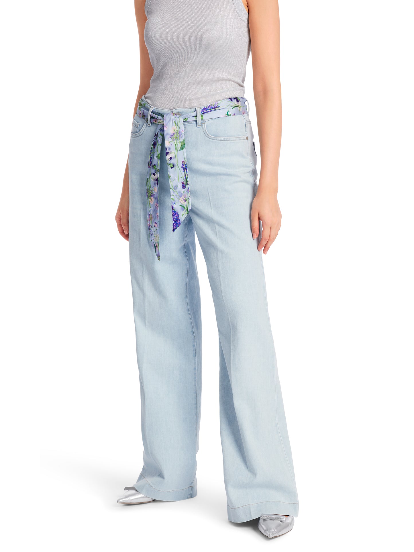 Marc Cain Collection WC8209D04 Jeans with Floral Belt