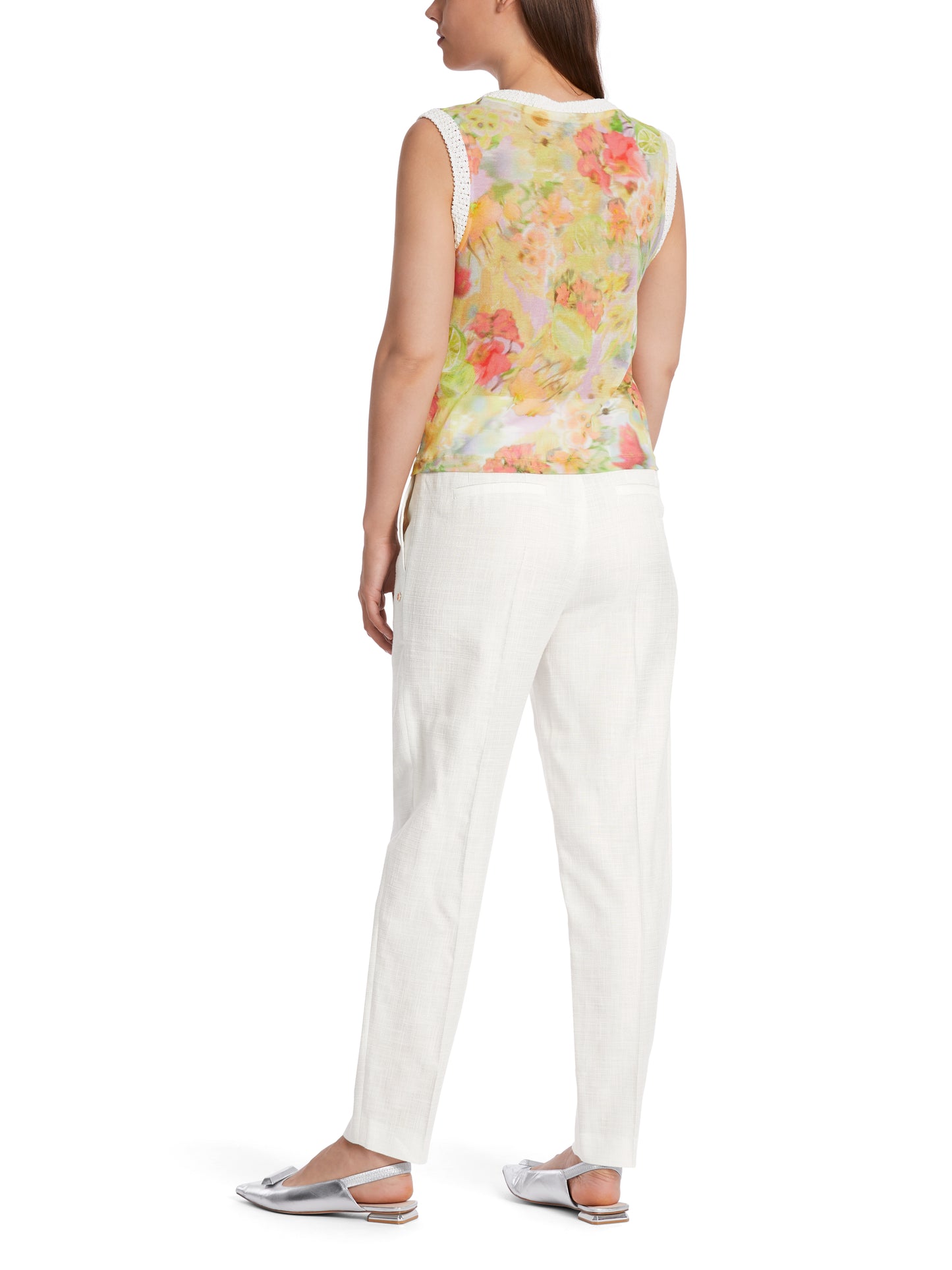 Marc Cain Collection  WC6109M34  floral sleeveless top