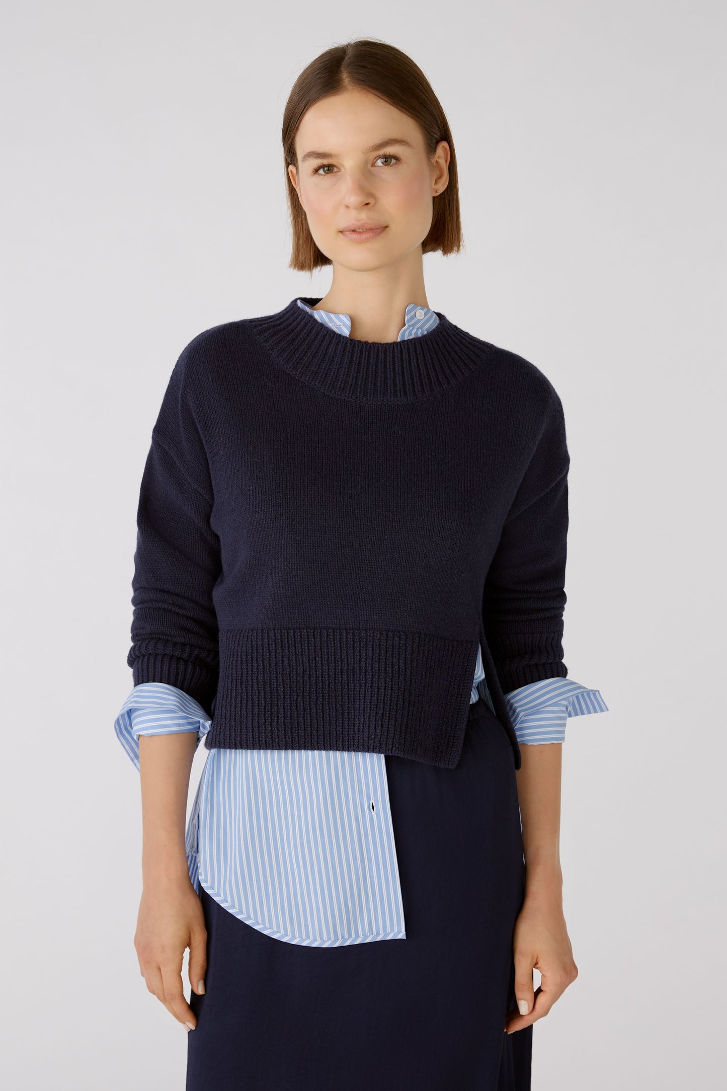 Oui Navy Cropped Sweater