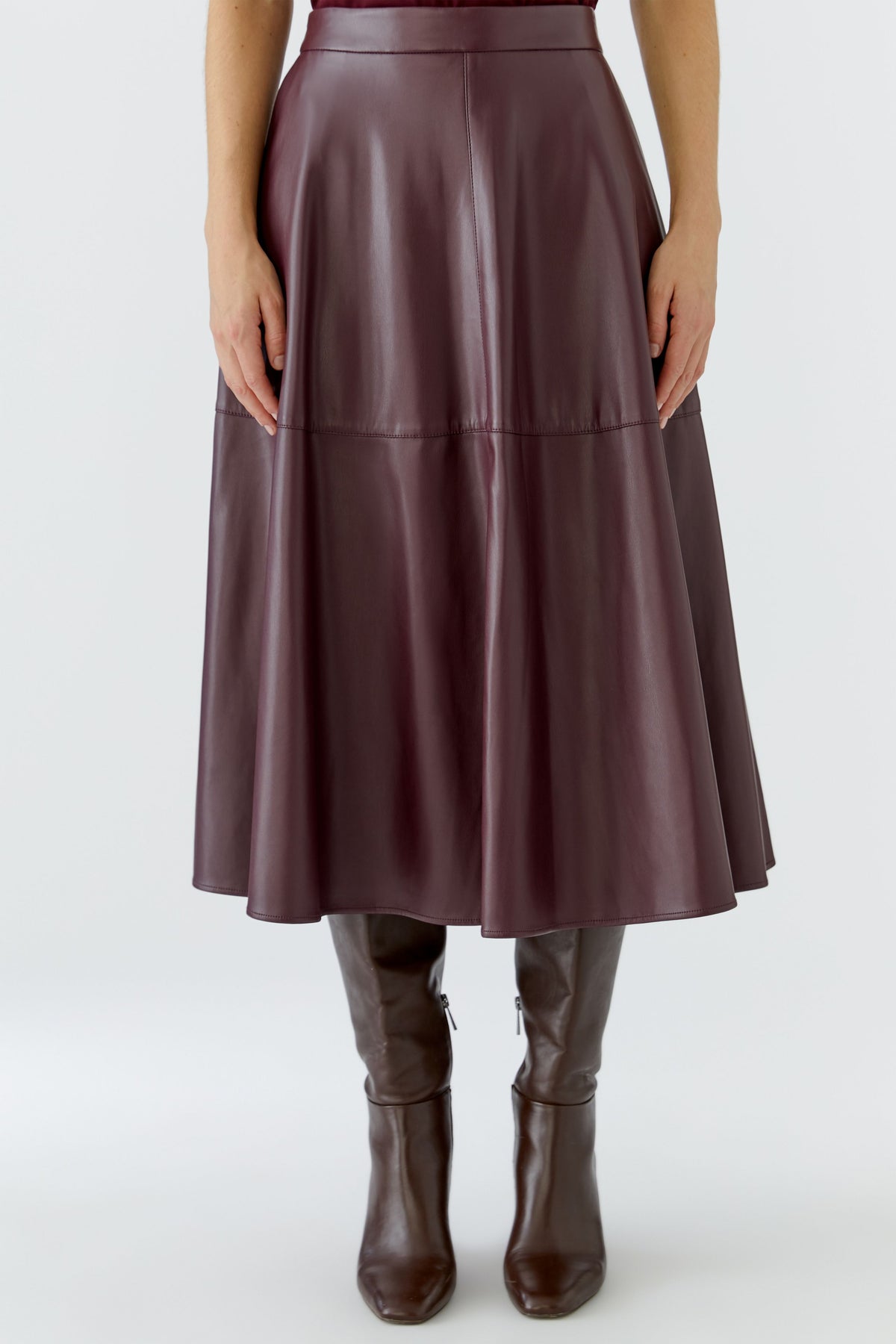 Oui Berry Pleather Skirt 87352