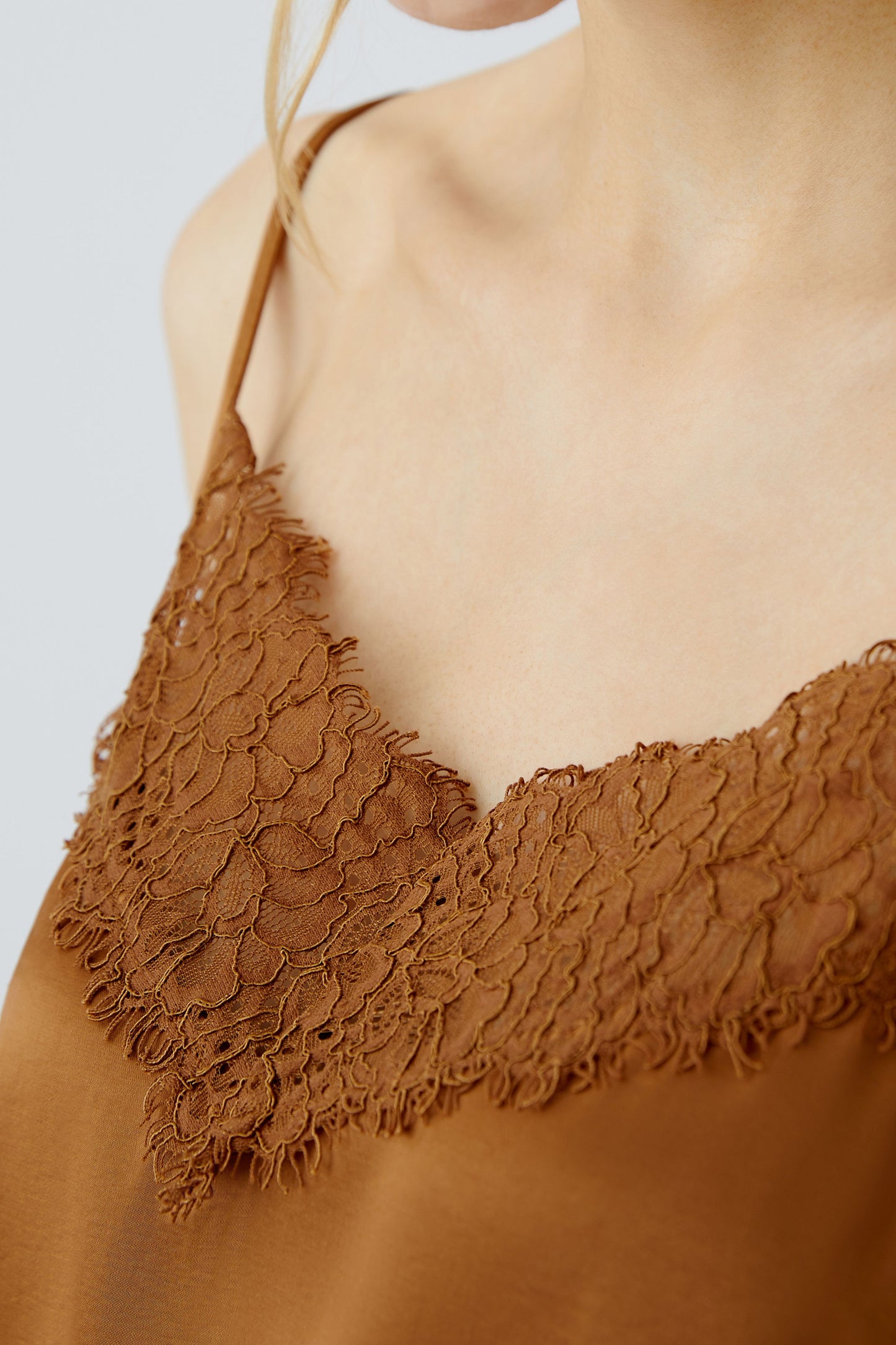 Oui Chestnut Camisole 94325