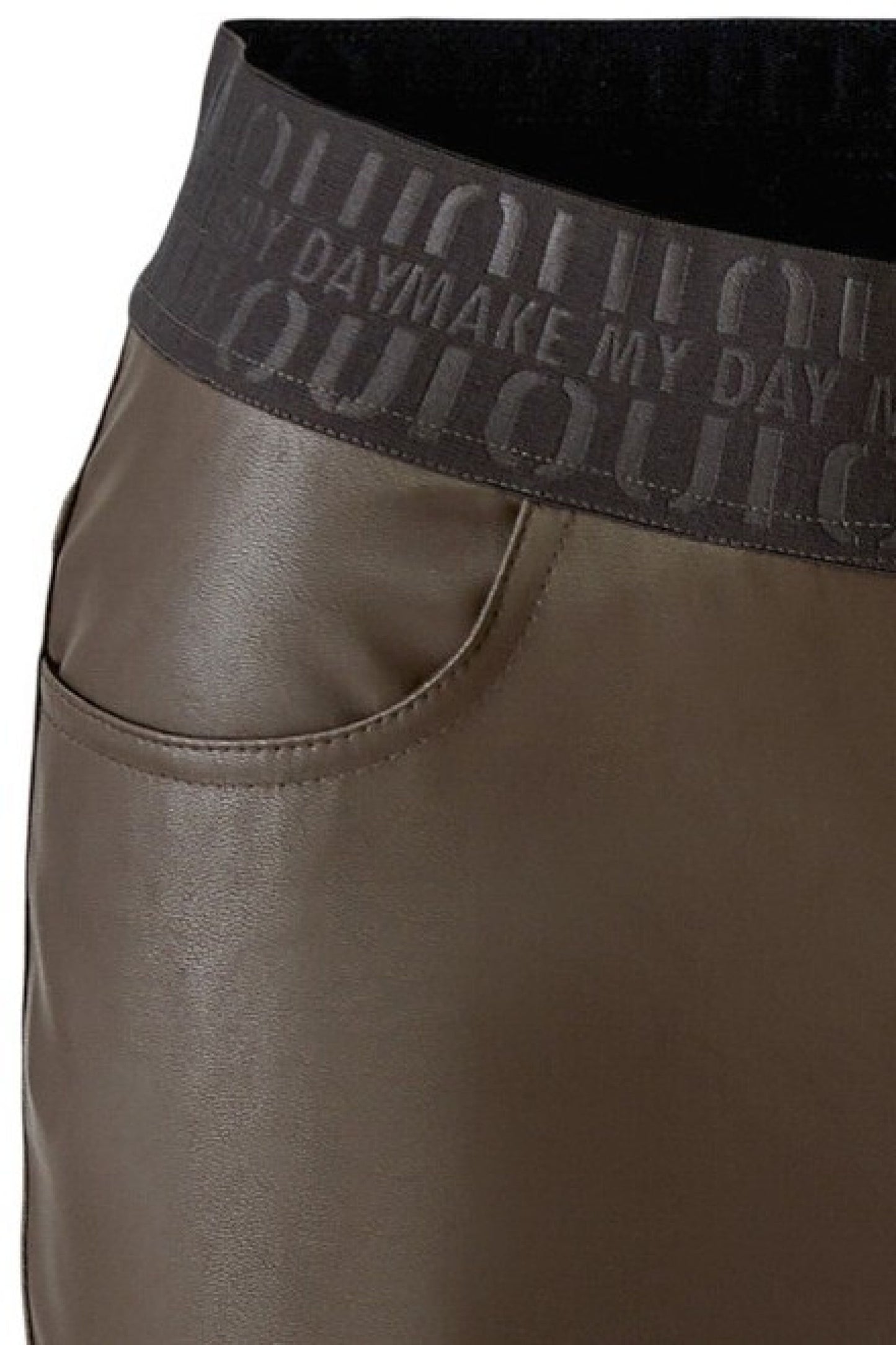 Oui Pleather Trousers 99023