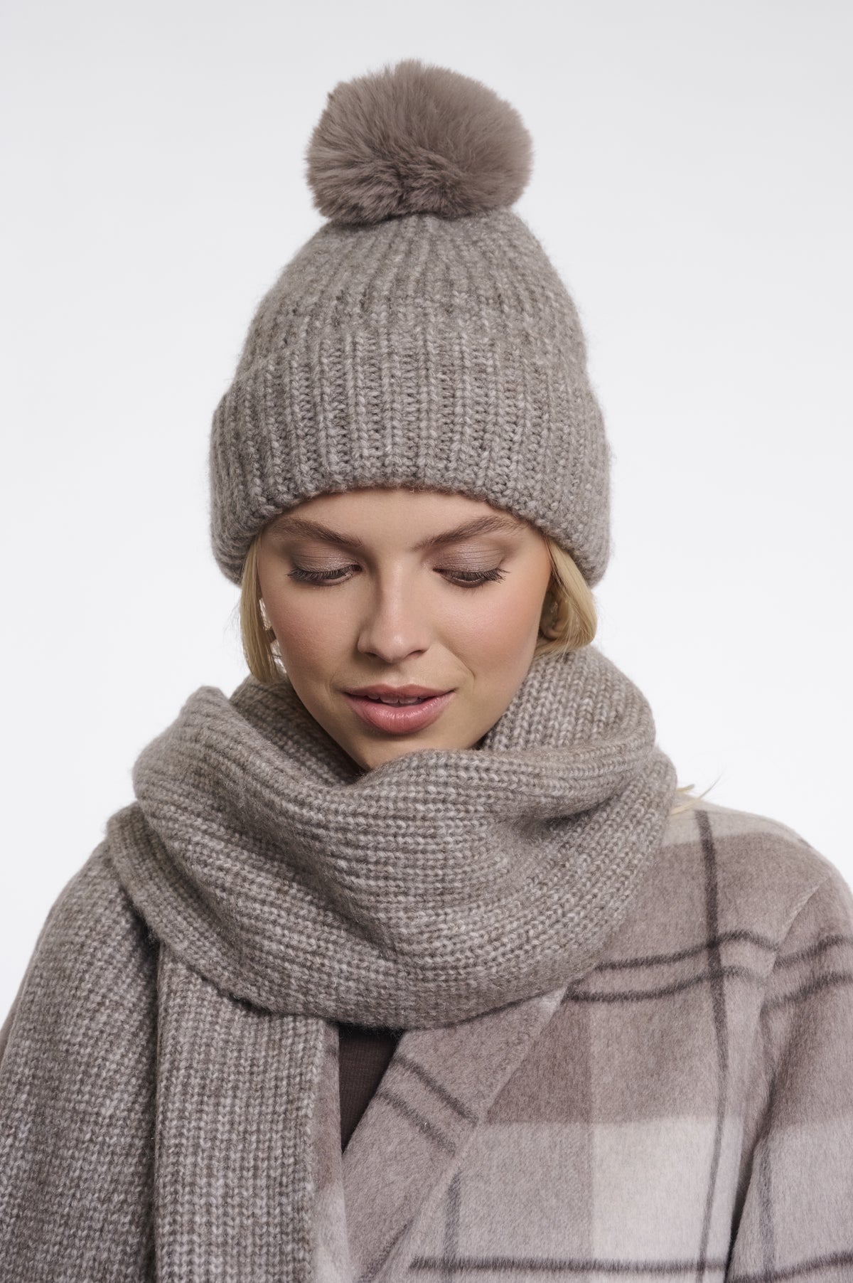 Rino & Pelle Pom Pom Hat Nancy