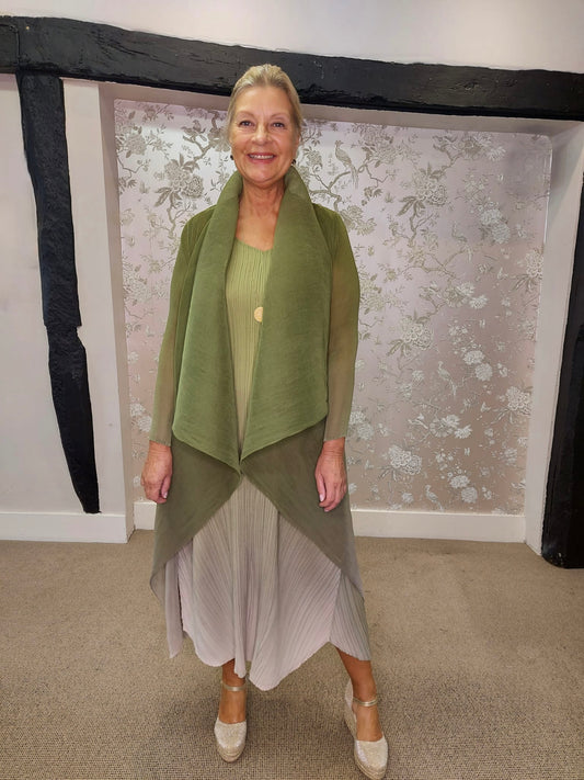 Alquema Peridot Collare Coat & Estrella Dress AC2404/AD1072L