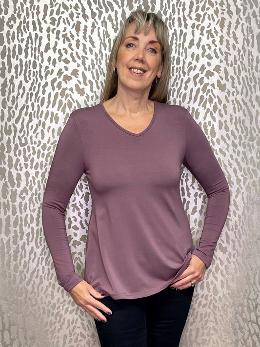 By Basics Bamboo V-Neck T-Shirt Dusty Plum